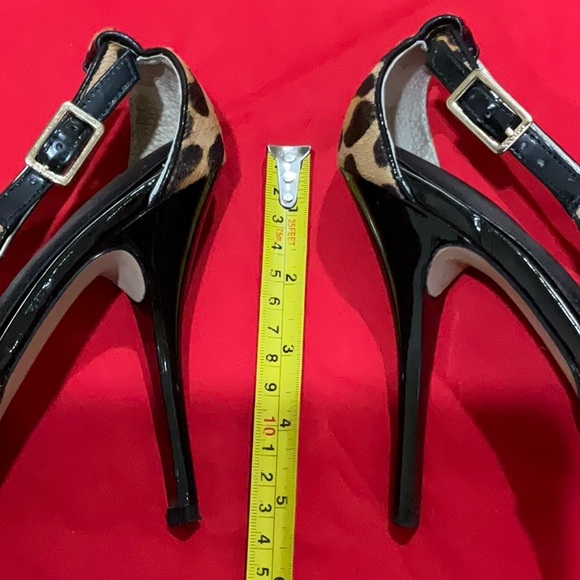 Guess Leopard Print Peep Toe Heels EUC - Size 7 - Picture 14 of 14